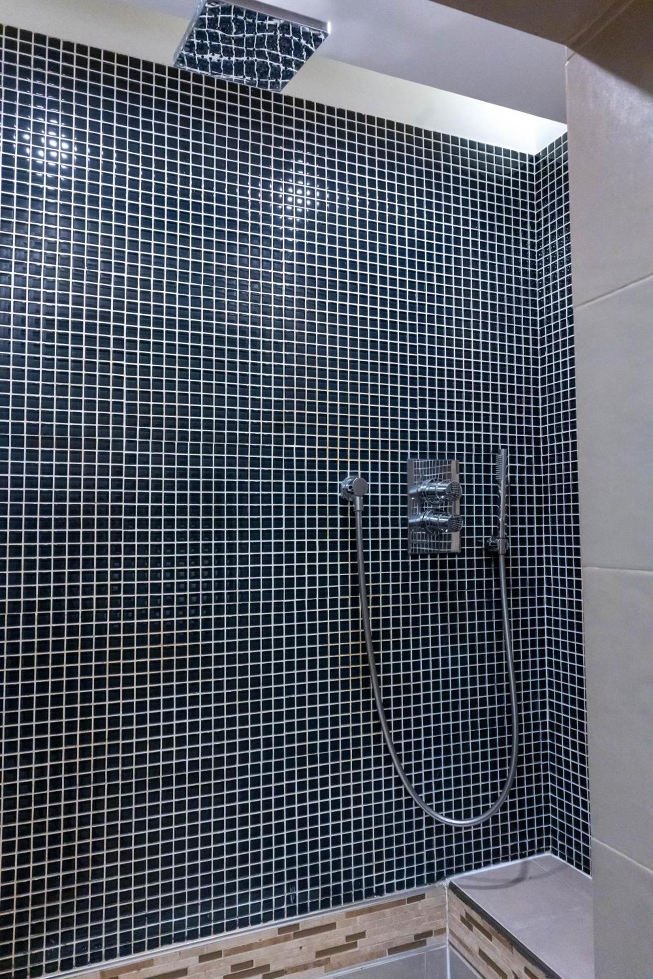 Ihh Suites Rom Exterior foto